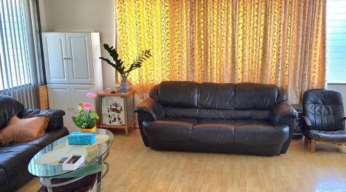 618 Panui St, Honolulu, HI 96817-2248