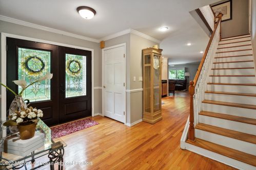 4 Debele Ln, Lincroft, NJ 07738-1115