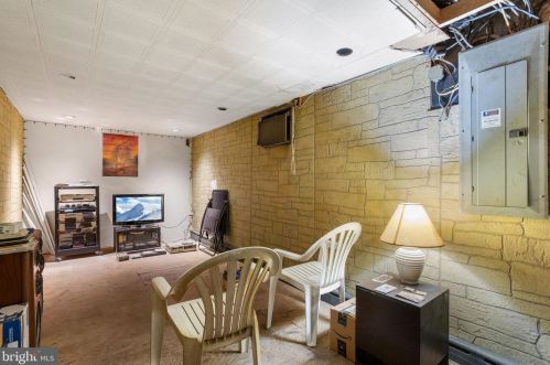 4541 Larchwood Ave, Philadelphia PA 19143-1913 exterior