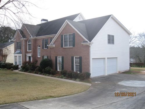 5620 Grove Place Xing, Lilburn GA  30047-6552 exterior