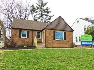 4030 Eastway Rd, Cleveland OH  44121-2602 exterior