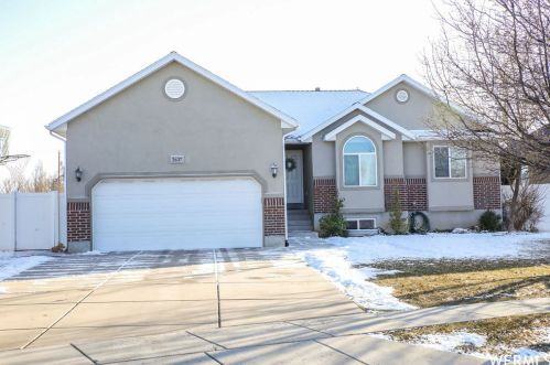 2637 1890, Clearfield, UT 84015-8478