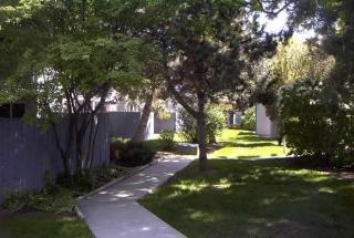 1017 Lewis St, Boise ID  83712-8316 exterior