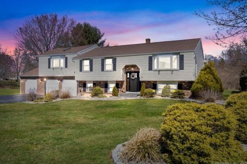 4 Country Way, Wallingford, CT 06492-5356