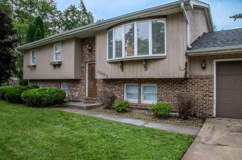 1001 10th St, Hobart, IN 46342-6101