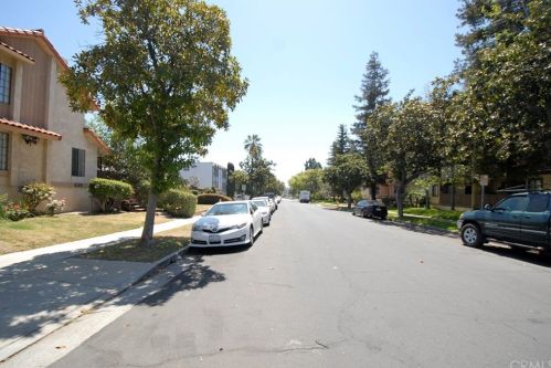 232 Cedar St, Glendale CA  91206-4470 exterior