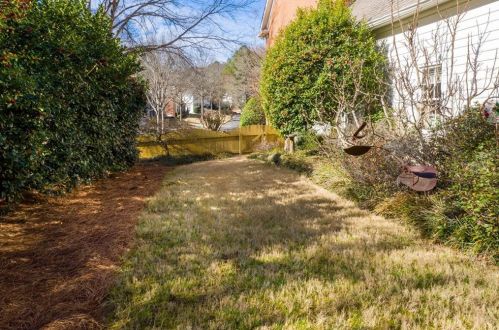 25 Battle Rdg Pl, Atlanta GA  30342-2450 exterior