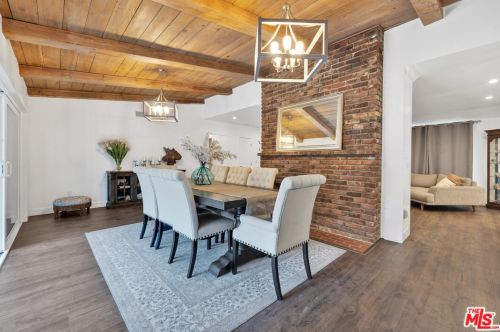 6222 Altura Ave, Glendale CA  91214-2325 exterior