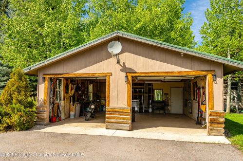 1645 Capitol Creek Rd, Snowmass CO 81654-9337 exterior