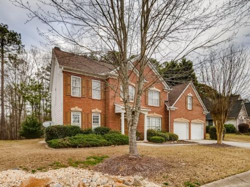 335 Lawrence Pl, Atlanta, GA 30349-1069