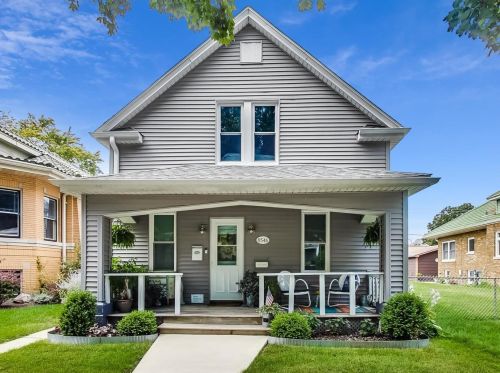 8546 Callie Ave, Morton Grove, IL 60053-2801