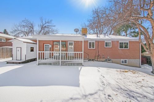 8307 Lehigh Dr, Denver CO  80237-1644 exterior