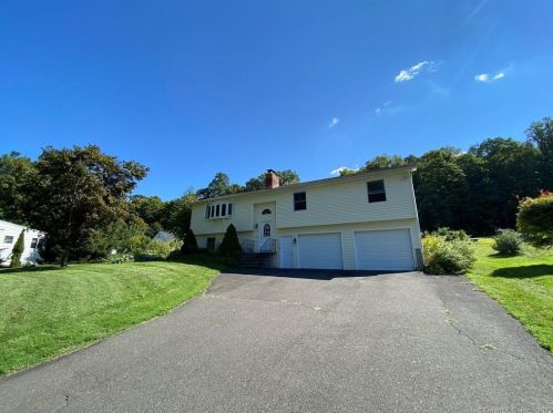 294 Turkey Roost Rd, Upper Stepney, CT 06468-3132