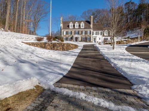 3 Jefferson Xing, Farmington, CT 06032-1726