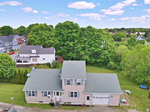 10 Blake St, Brewer, ME 04412-2022