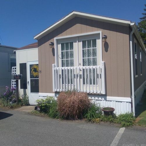 35 Sunny Acres, Wallingford CT  06492-2935 exterior