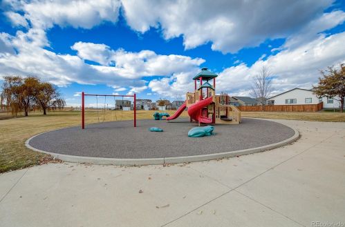 1405 102nd Ave, Greeley CO  80634-9077 exterior