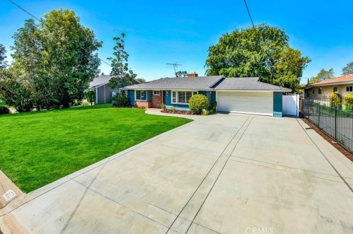 1772 Windsor Ln, Santa Ana, CA 92705-3444