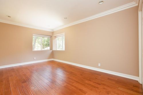 2411 Chevy Chase Dr, Glendale CA  91206-4525 exterior