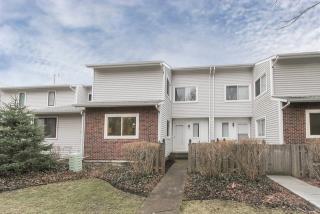 16 Wintergreen Ct, Downers Grove, IL 60517-1713