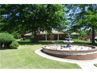 8130 Julie Cv, Millington, TN 38053-5821
