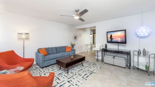 463 Bradshaw Ln, Palm Springs, CA 92262-7951