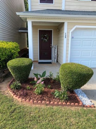 195 Crestfield Cir, Porterdale, GA 30016-1277