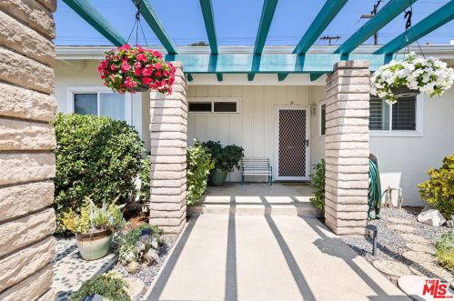 2401 Canfield Dr, La Habra, CA 90631-2402