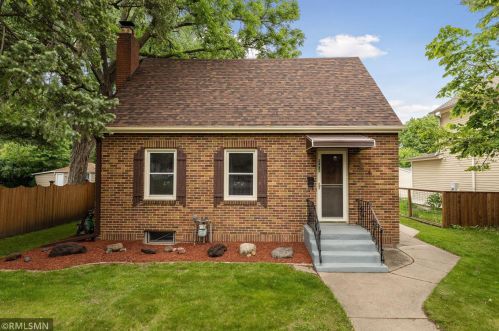 2487 13th Ave, Saint Paul MN  55109-2437 exterior