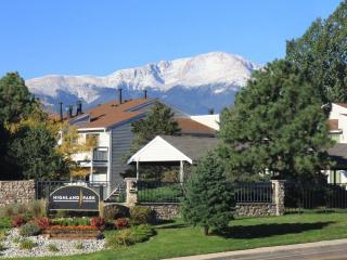 4815 Garden Ranch Dr, Colorado Springs CO  80918-8571 exterior