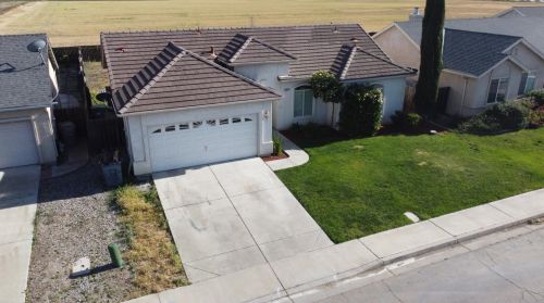 2091 Mcintyre St, Dos Palos, CA 93620-2660
