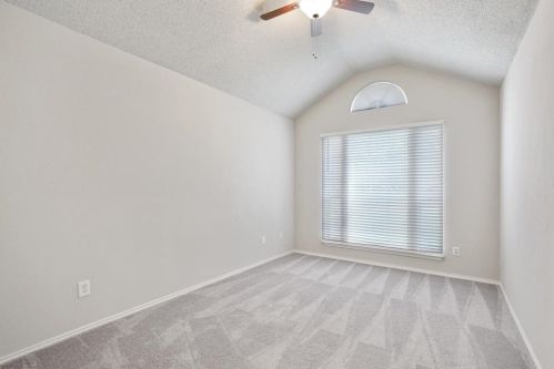 6837 Beaty St, Fort Worth TX  76112-6704 exterior