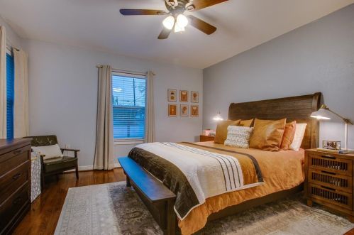 1132 Hampton Rd, Dallas TX 75208-3107 exterior