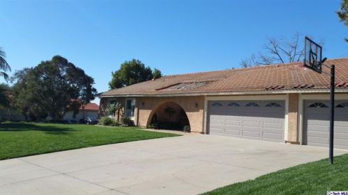 537 Vecino Ave, Glendora, CA 91741-1965