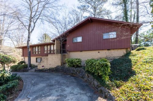 1895 Loch Lomond Trl, Atlanta, GA 30331-7433