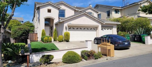 5051 Stone Canyon Dr, Hayward, CA 94552-5518