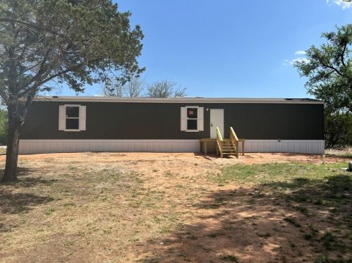 3208 Brazos River Ct, Granbury TX  76048-5806 exterior