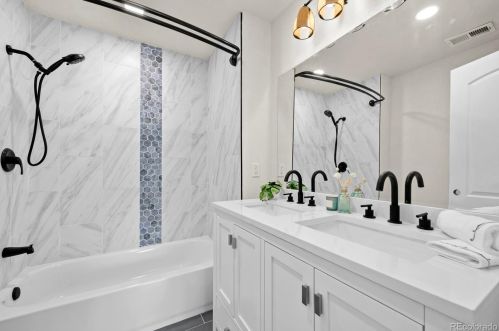 2895 Fairfax St, Denver CO  80207-2748 exterior