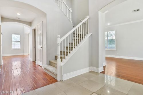642 Roosevelt Ct, Simi Valley, CA 93065-8366