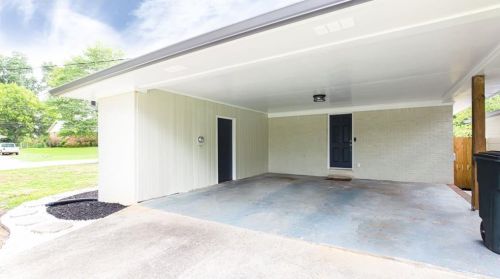 1383 Pendley Dr, Mableton, GA 30126-3811