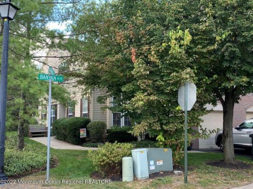 87 Banyan Blvd, Holmdel Village, NJ 07733-2783