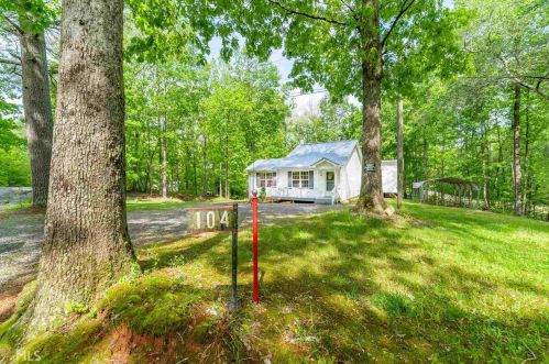 104 Brando Trl, Clarkesville, GA 30523-4161