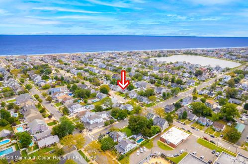 310 New Jersey Ave, Point Pleasant Beach, NJ 08742-3328