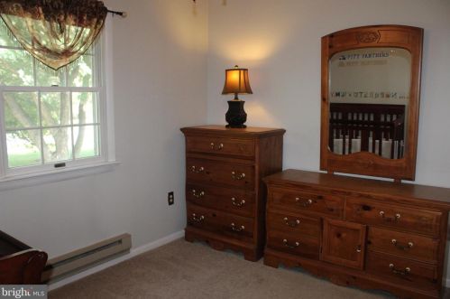 2482 Creek View Dr, Lancaster PA  17602-1451 exterior