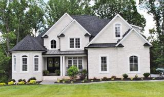 1030 Carawood Dr, Forest, VA 24551-5118