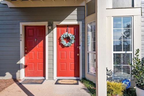 903 Riverview Dr, Marietta GA  30067-4512 exterior