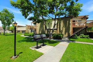 1265 Chrisden St, Anaheim CA  92807-2244 exterior