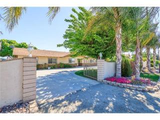 1241 Esplanade Ave, Hemet, CA 92543-1318