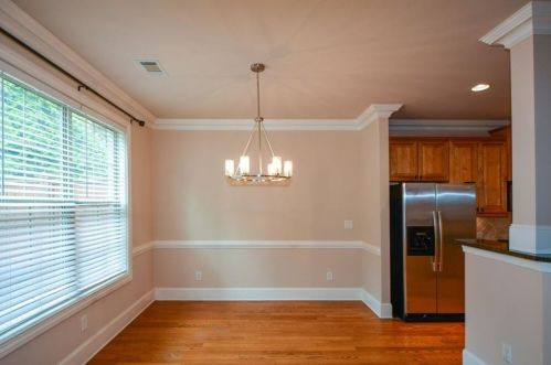 7880 Glisten Ave, Atlanta GA  30328-2465 exterior