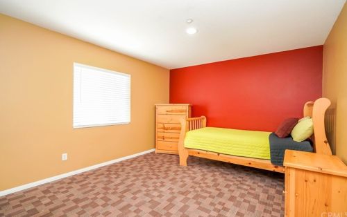 11440 Arizona Ave, Riverside CA  92503-8811 exterior